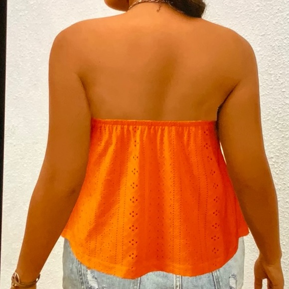 SOLD Orange top - Picture 2 of 6